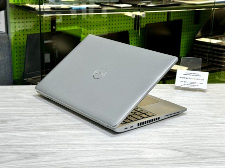 Dell Precision 3570 38